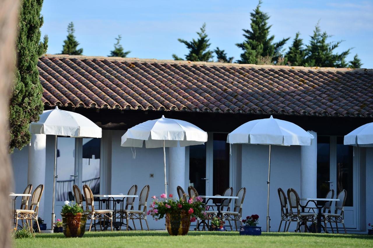 Mas De La Grenouillere Hotel Et Centre Equestre En Pleine Nature Saintes-Maries-de-la-Mer Buitenkant foto