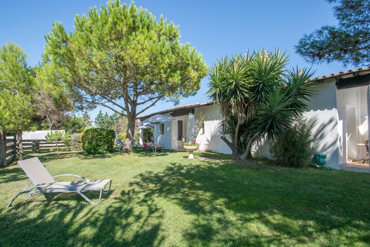 Mas De La Grenouillere Hotel Et Centre Equestre En Pleine Nature Saintes-Maries-de-la-Mer Buitenkant foto